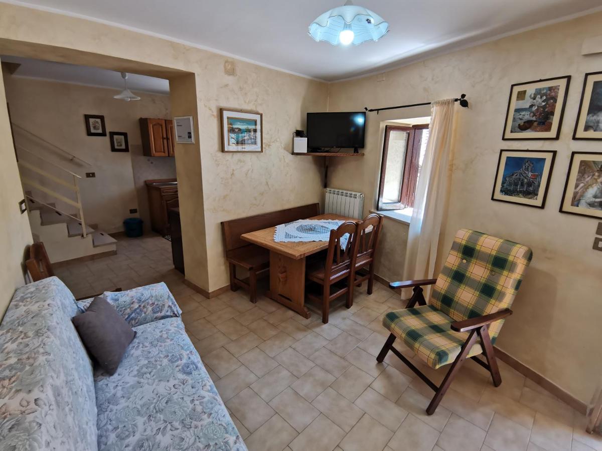 Il Torrione Villa Poggio Bustone Exterior foto